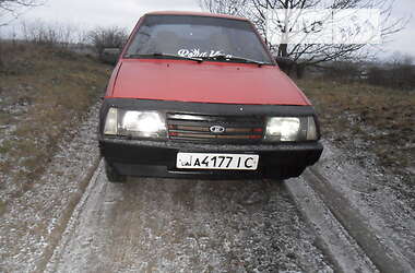 Хэтчбек ВАЗ / Lada 2108 1988 в Кицмани