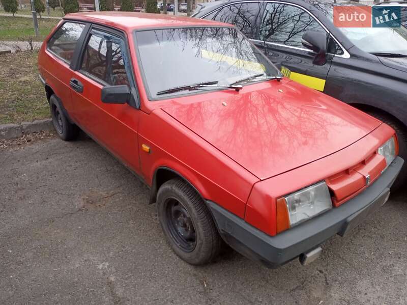 Хэтчбек ВАЗ / Lada 2108 1987 в Киеве