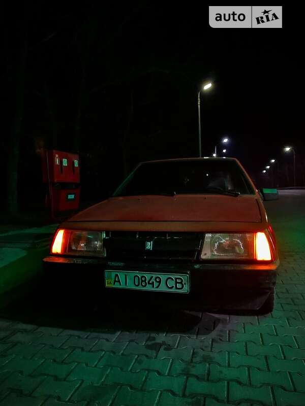 Хэтчбек ВАЗ / Lada 2108 1990 в Бородянке