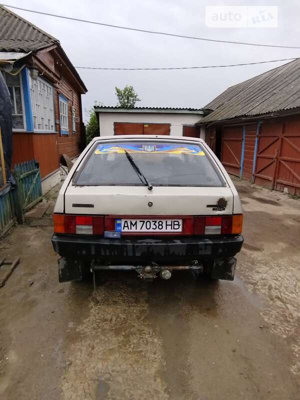 Хетчбек ВАЗ / Lada 2108 1987 в Овручі