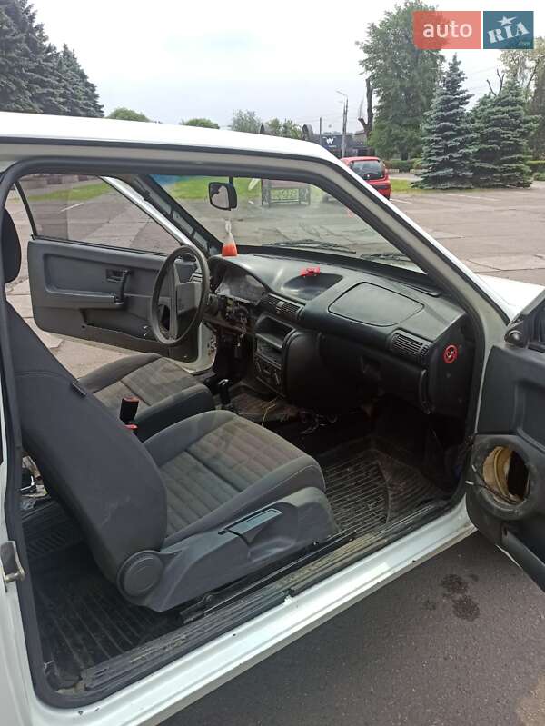 Хетчбек ВАЗ / Lada 2108 1993 в Дніпрі