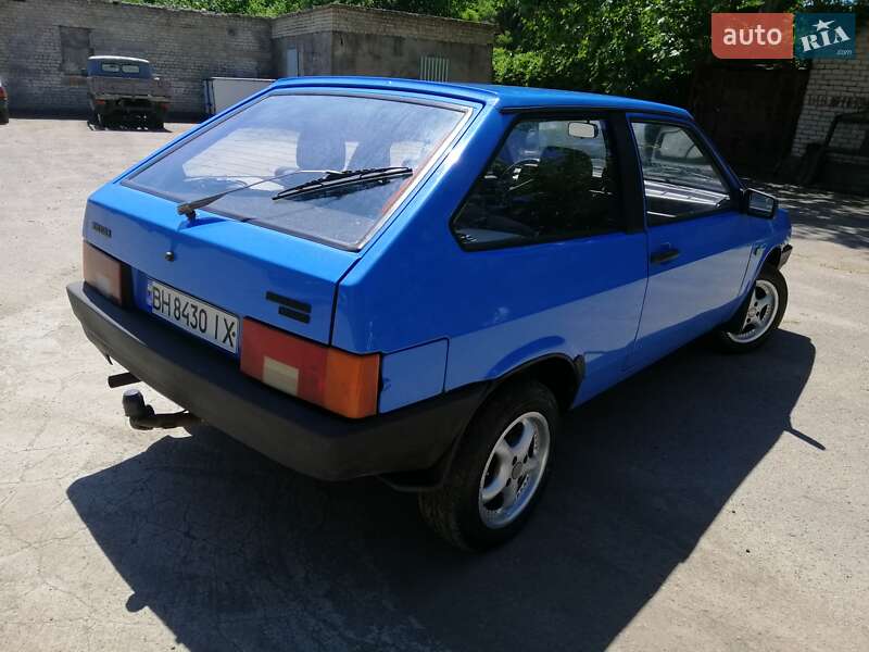 Хэтчбек ВАЗ / Lada 2108 1985 в Одессе