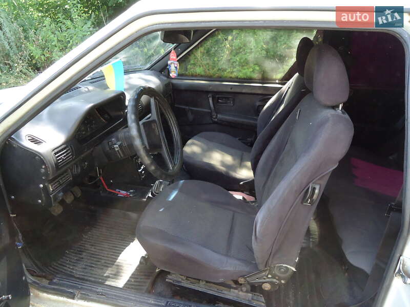 Хэтчбек ВАЗ / Lada 2108 1992 в Умани