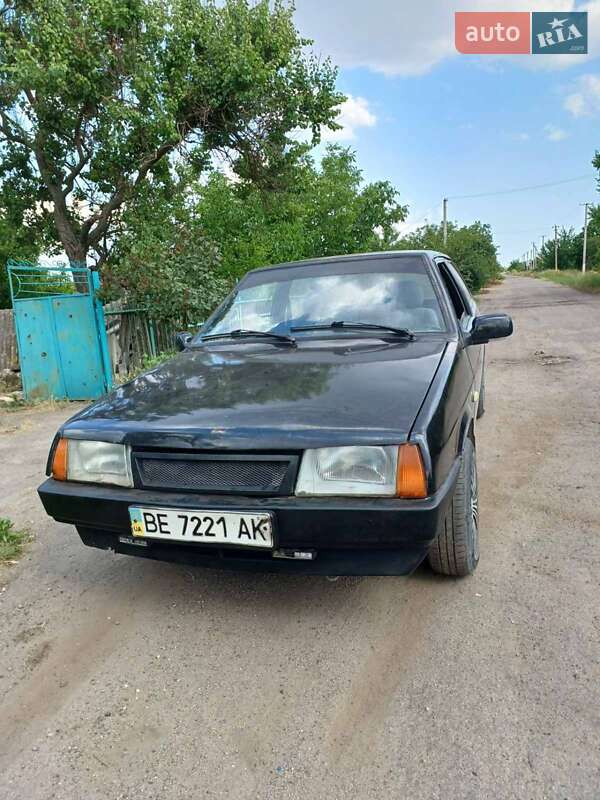 Хэтчбек ВАЗ / Lada 2108 1988 в Николаеве