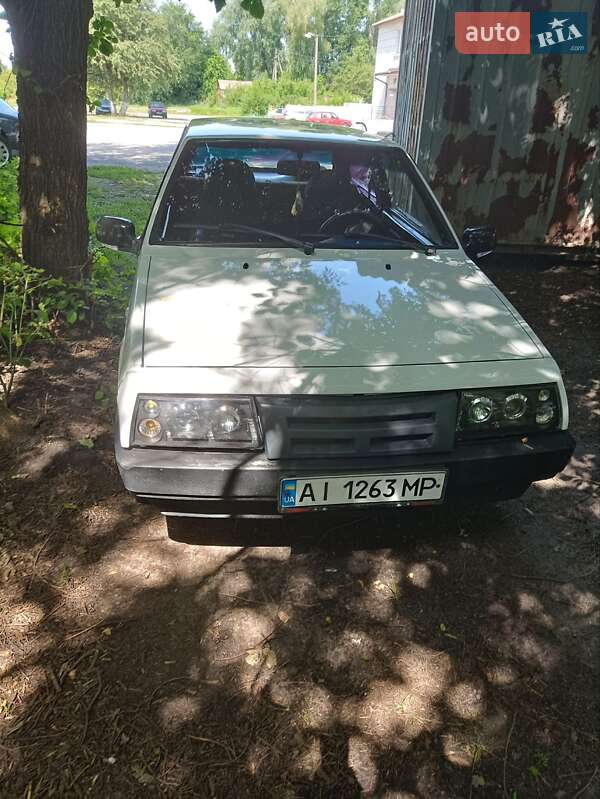 Хэтчбек ВАЗ / Lada 2108 1987 в Березане