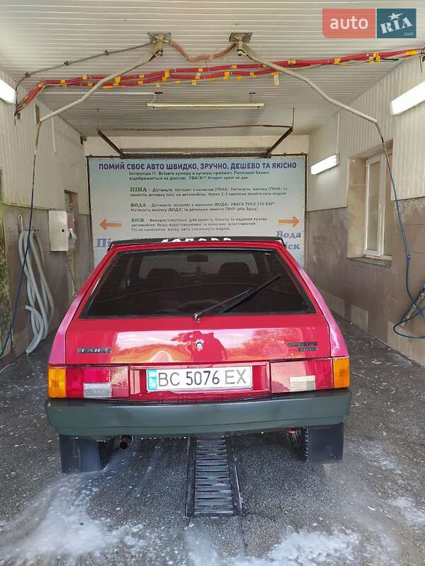 Хэтчбек ВАЗ / Lada 2108 1991 в Жидачове