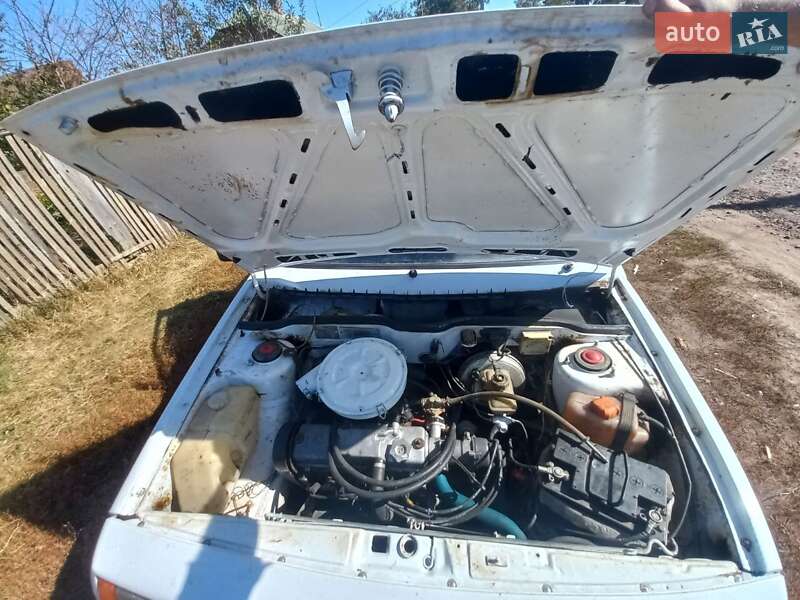 Хэтчбек ВАЗ / Lada 2108 1992 в Люботине