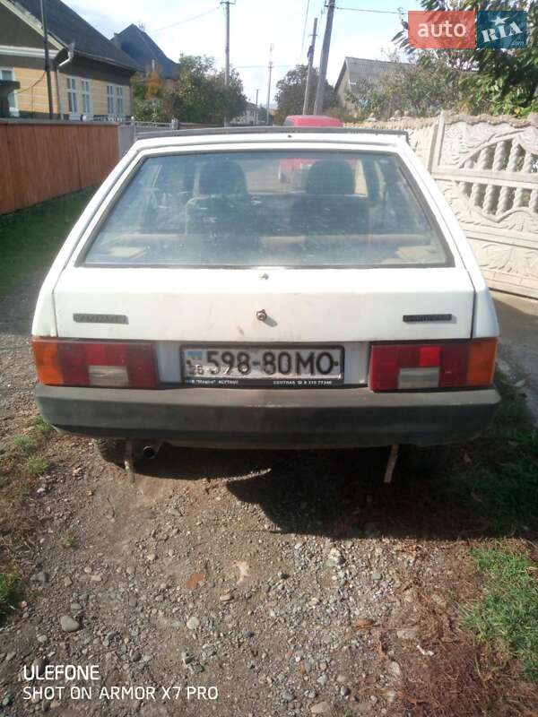 Хэтчбек ВАЗ / Lada 2108 1992 в Черновцах фото 7 Хэтчбек ВАЗ / Lada 2108 1992 в Черновцах