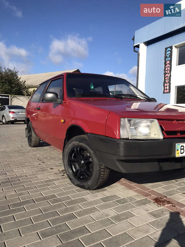 Хэтчбек ВАЗ / Lada 2108 1993 в Жмеринке фото Хэтчбек ВАЗ / Lada 2108 1993 в Жмеринке