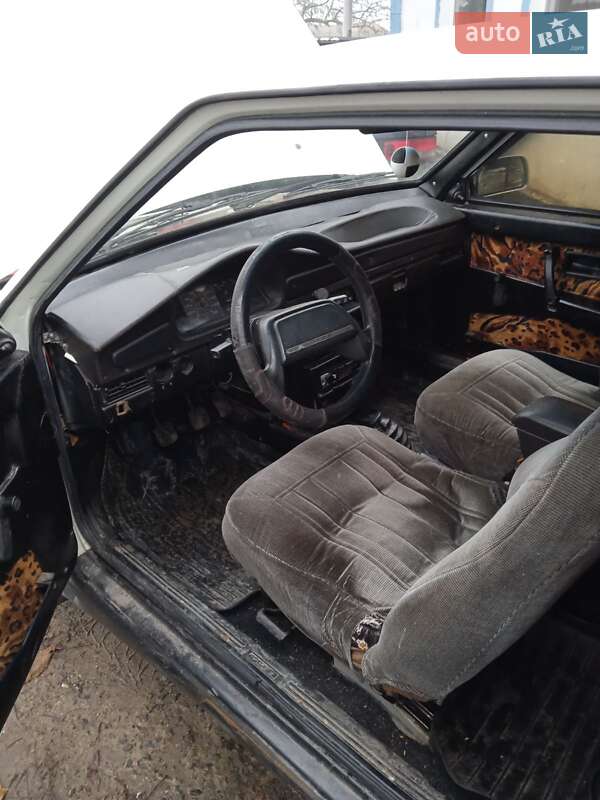 Хэтчбек ВАЗ / Lada 2108 1990 в Любашевке