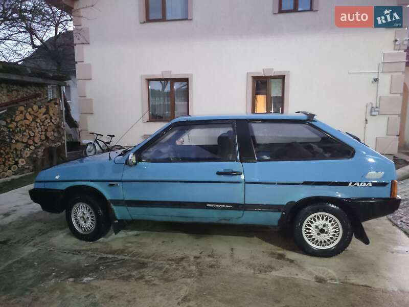 Хэтчбек ВАЗ / Lada 2108 1989 в Моршине