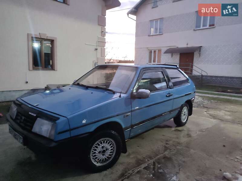 Хэтчбек ВАЗ 2108 1989 в 