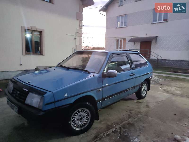 Хэтчбек ВАЗ / Lada 2108 1989 в Моршине