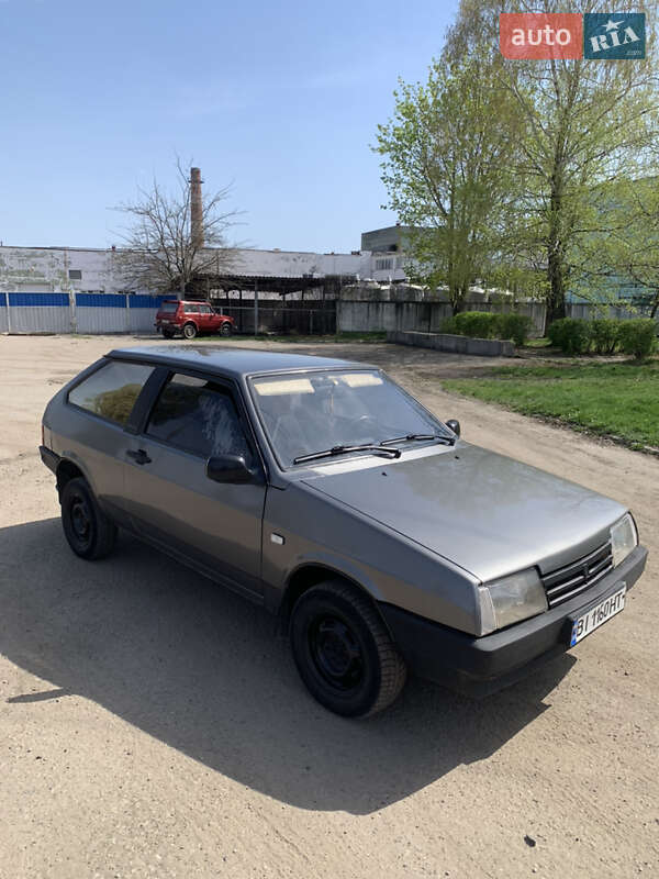 Хэтчбек ВАЗ / Lada 2108 1993 в Миргороде