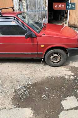 Хэтчбек ВАЗ 2108 1992 в 