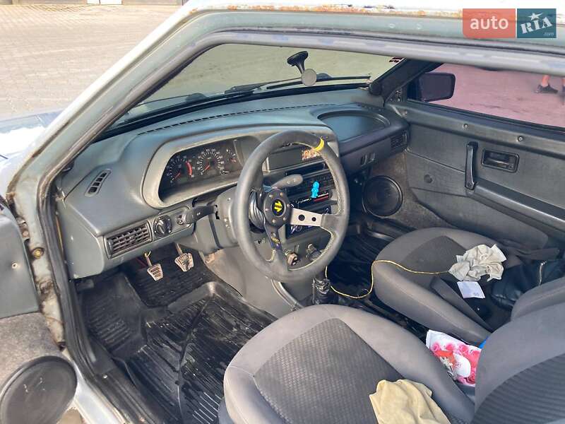 Хэтчбек ВАЗ / Lada 2108 1999 в Снигиревке
