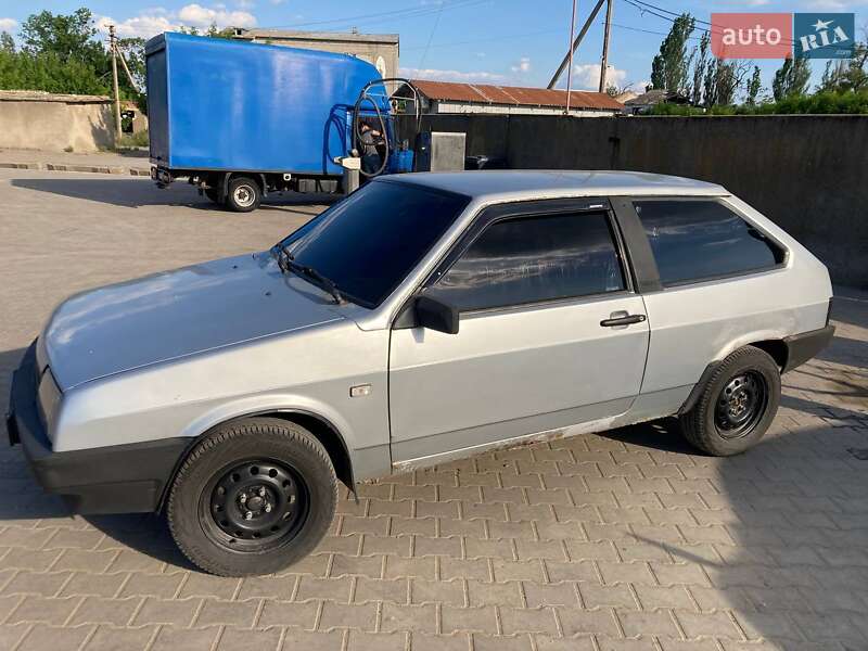 Хэтчбек ВАЗ / Lada 2108 1999 в Снигиревке