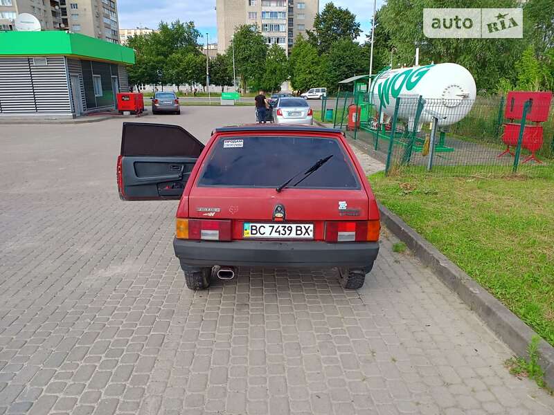 Хэтчбек ВАЗ / Lada 2108 1993 в Дрогобыче