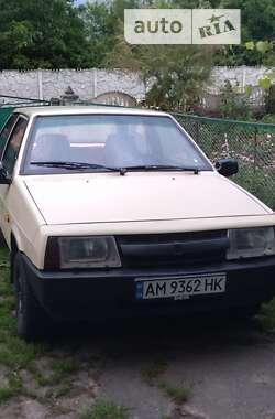 Хэтчбек ВАЗ / Lada 2108 1988 в Чуднове