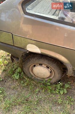 Хэтчбек ВАЗ 2108 1993 в 