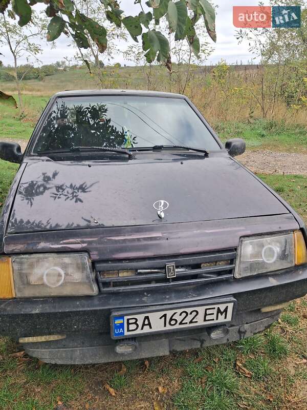 Хэтчбек ВАЗ / Lada 2108 1991 в Одессе фото 4 Хэтчбек ВАЗ / Lada 2108 1991 в Одессе
