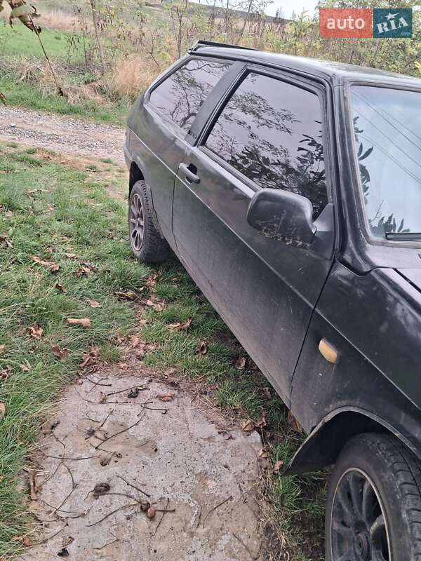 Хэтчбек ВАЗ / Lada 2108 1991 в Одессе фото 5 Хэтчбек ВАЗ / Lada 2108 1991 в Одессе