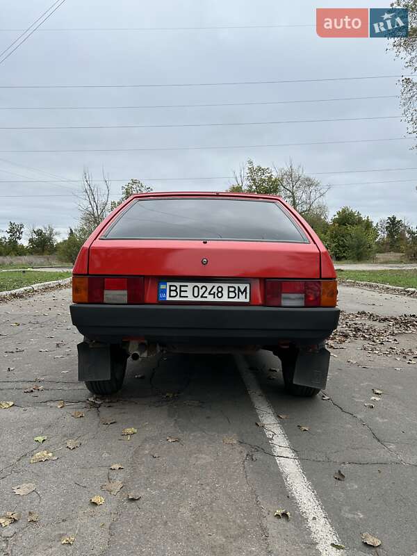 Хэтчбек ВАЗ / Lada 2108 1987 в Первомайске