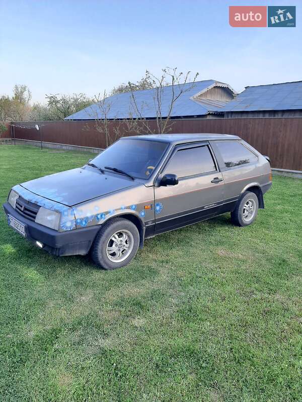 Хэтчбек ВАЗ / Lada 2108 1991 в Косове