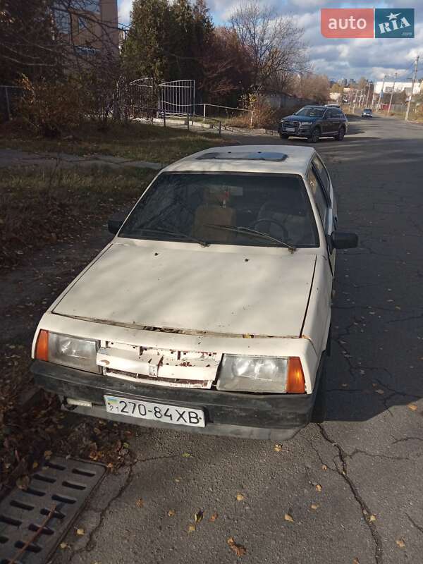 Хэтчбек ВАЗ / Lada 2108 1989 в Киеве