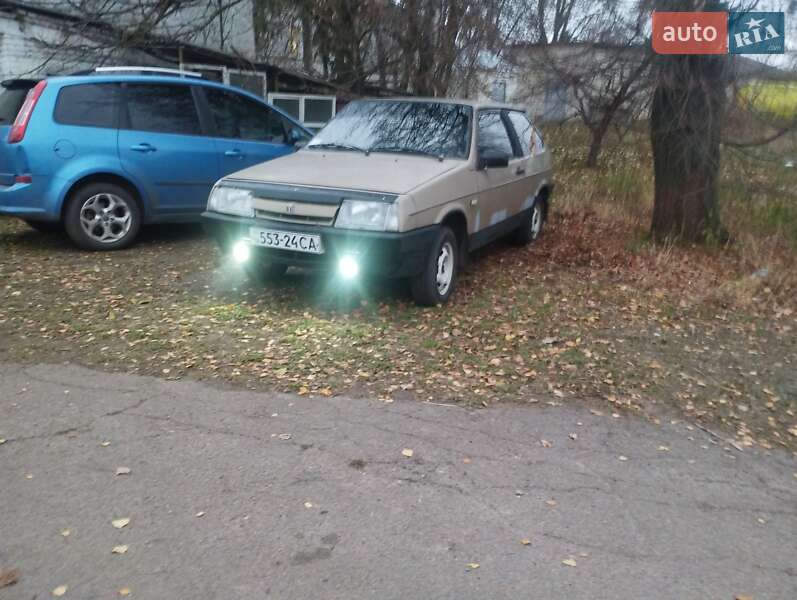 Хетчбек ВАЗ / Lada 2108 1988 в Охтирці фото 3 Хетчбек ВАЗ / Lada 2108 1988 в Охтирці