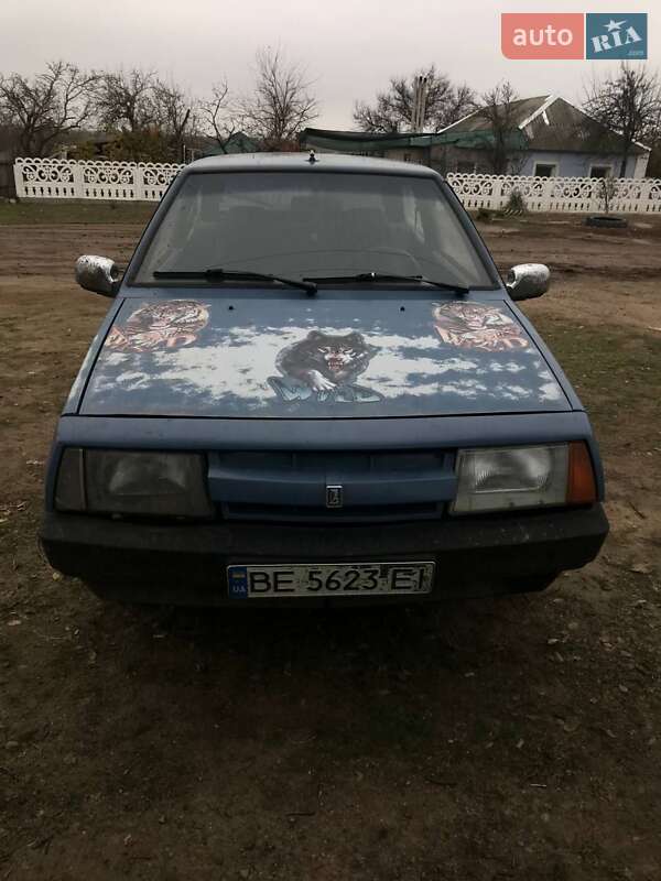 Хэтчбек ВАЗ / Lada 2108 1987 в Николаеве