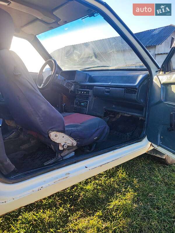 Хэтчбек ВАЗ / Lada 2108 1991 в Черновцах