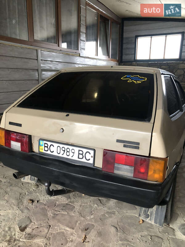 Хетчбек ВАЗ / Lada 2108 1987 в Стрию