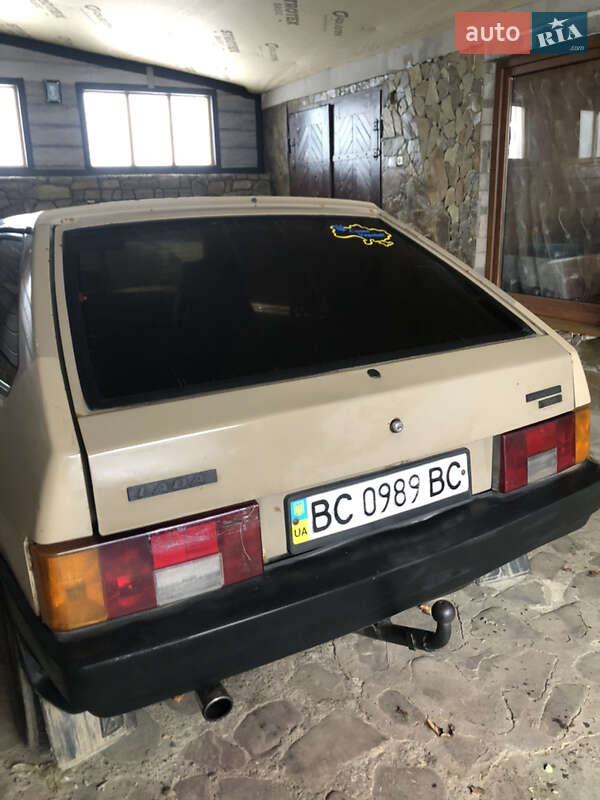 Хетчбек ВАЗ / Lada 2108 1987 в Стрию