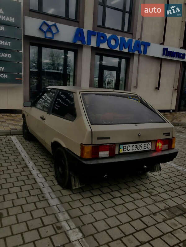 Хетчбек ВАЗ / Lada 2108 1987 в Стрию