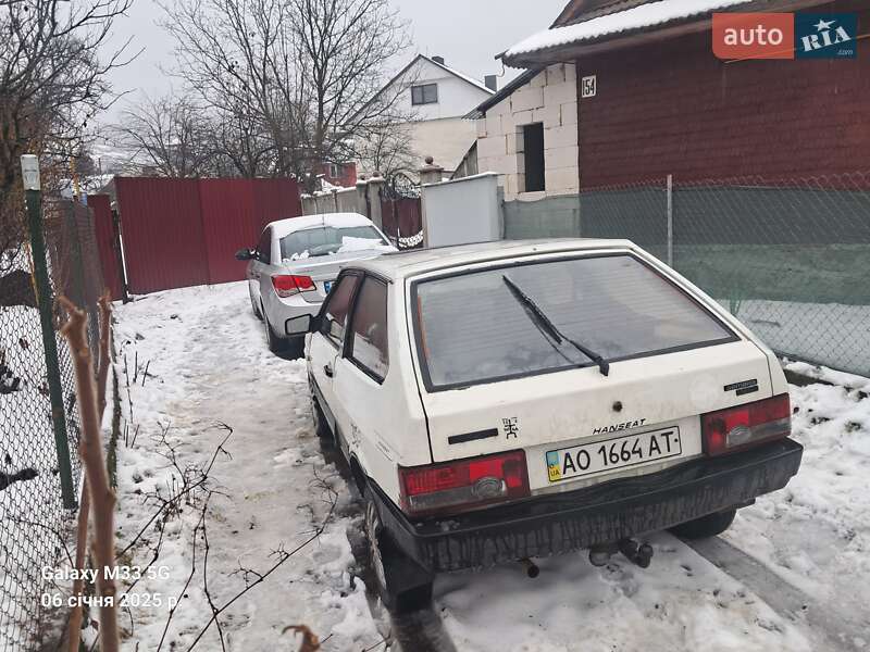 Хэтчбек ВАЗ / Lada 2108 1988 в Ужгороде