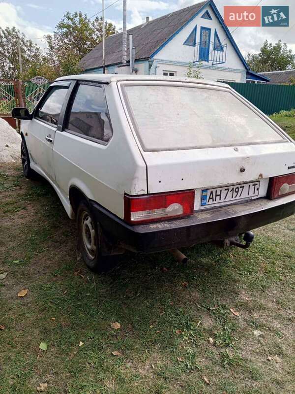 Хетчбек ВАЗ / Lada 2108 1989 в Києві фото 4 Хетчбек ВАЗ / Lada 2108 1989 в Києві