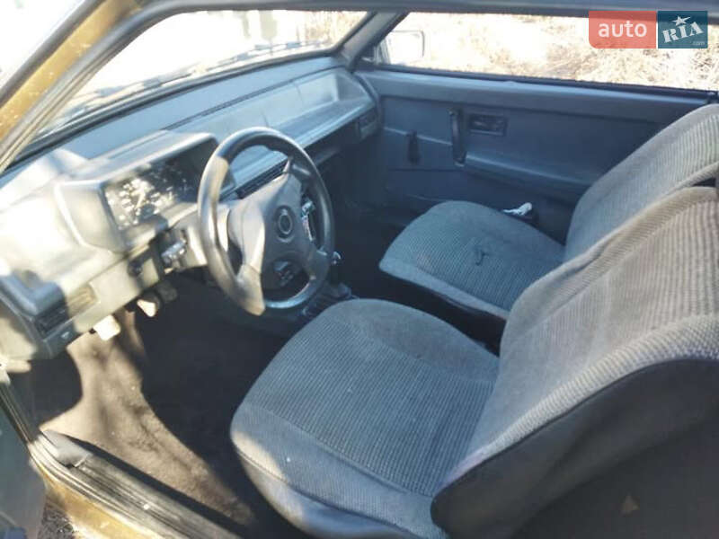 Хэтчбек ВАЗ / Lada 2108 1989 в Волочиске