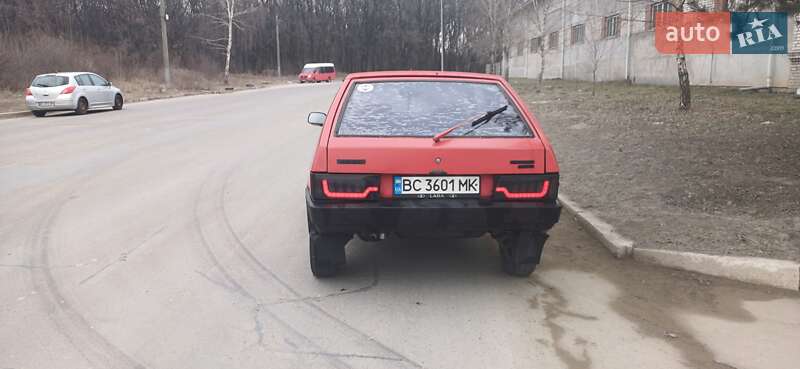 Хэтчбек ВАЗ / Lada 2108 1990 в Львове фото 4 Хэтчбек ВАЗ / Lada 2108 1990 в Львове