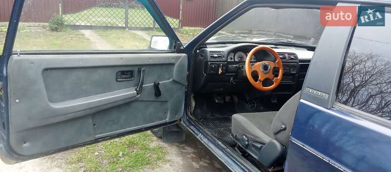 Хэтчбек ВАЗ / Lada 2108 1989 в Золочеве