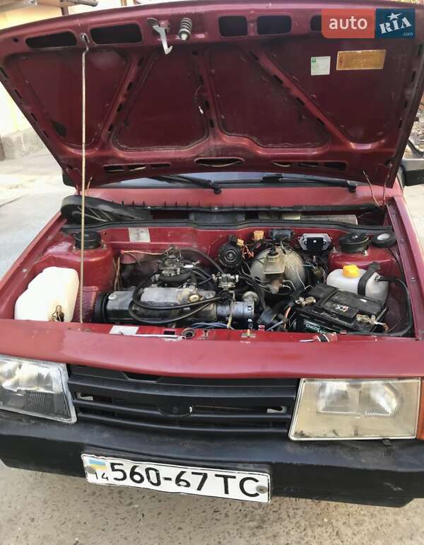 Хэтчбек ВАЗ / Lada 2108 1990 в Самборе