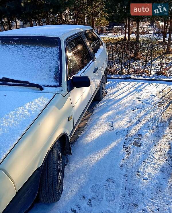 Хэтчбек ВАЗ / Lada 2108 1990 в Золочеве