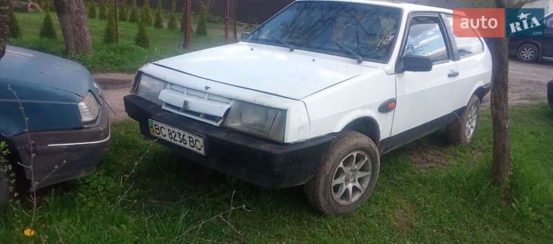 Хетчбек ВАЗ / Lada 2108 1992 в Золочеві