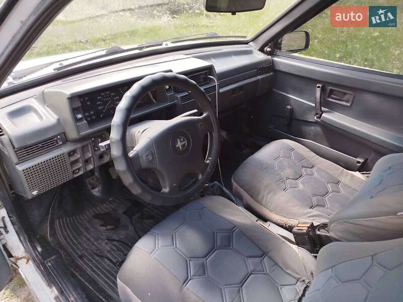 Хэтчбек ВАЗ / Lada 2108 1990 в Прилуках фото 9 Хэтчбек ВАЗ / Lada 2108 1990 в Прилуках