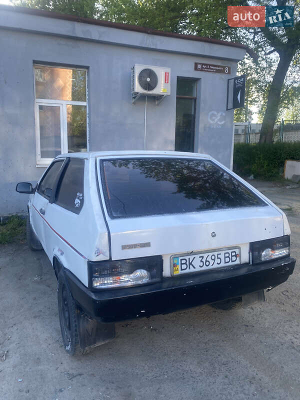 Хетчбек ВАЗ / Lada 2108 1988 в Львові