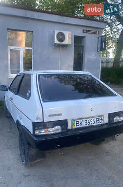 Хэтчбек ВАЗ 2108 1988 в 
