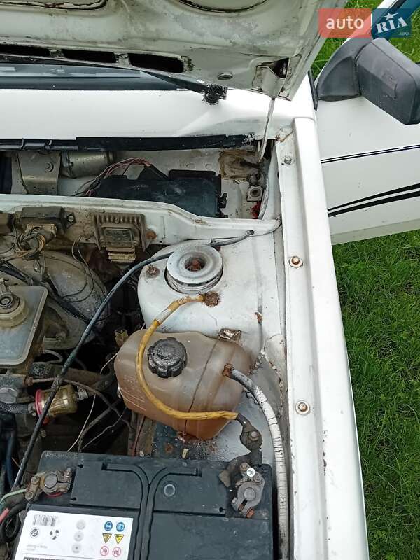 Хэтчбек ВАЗ / Lada 2108 1991 в Черновцах фото 12 Хэтчбек ВАЗ / Lada 2108 1991 в Черновцах