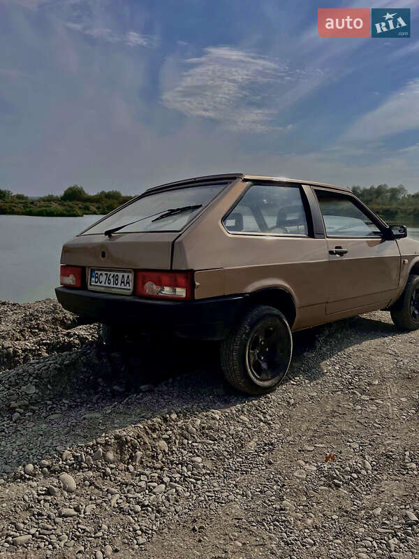 Хэтчбек ВАЗ / Lada 2108 1988 в Галиче