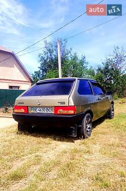 Хэтчбек ВАЗ 2108 1988 в 