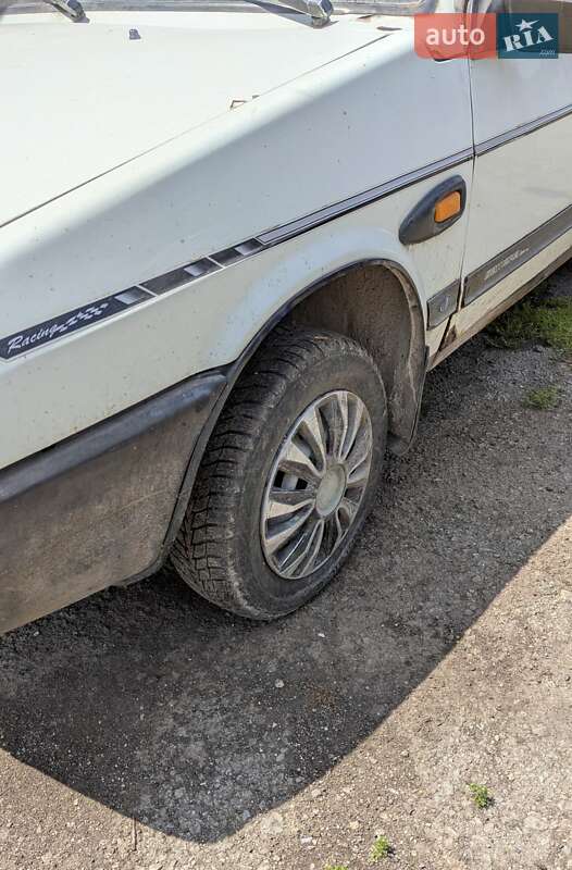 Хетчбек ВАЗ / Lada 2108 1988 в Волочиську